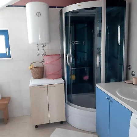 Lilyprimosten2 Daire Primošten