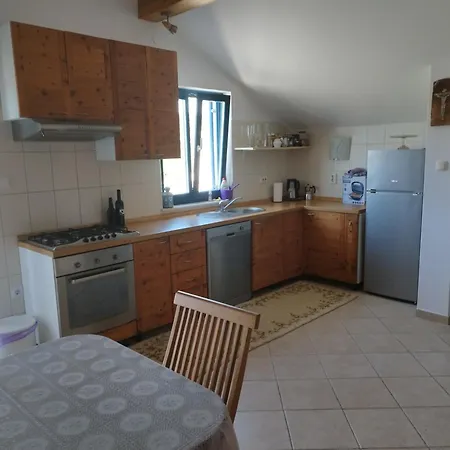 Lilyprimosten2 Apartament *